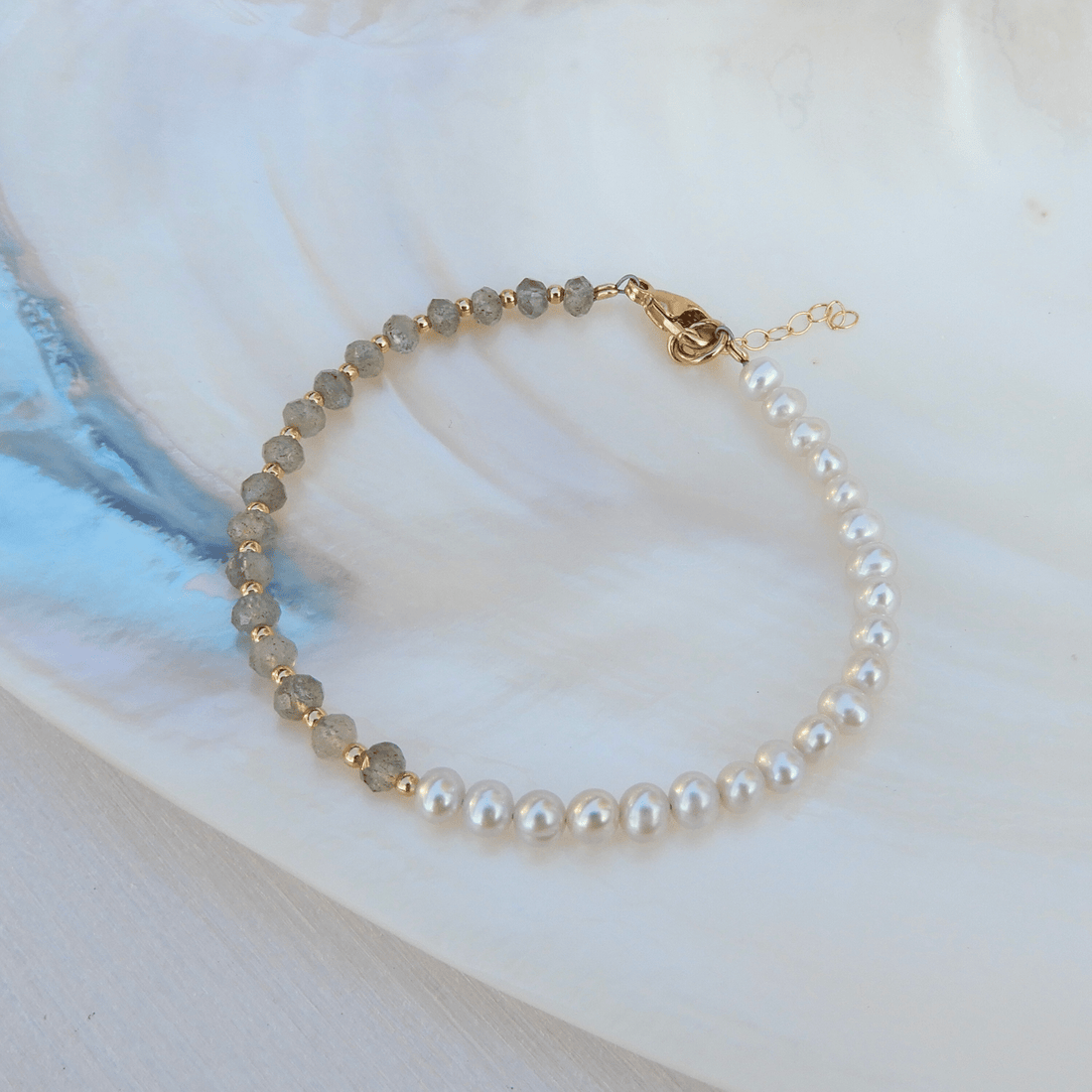 Parel/Labradoriet armband 4mm - Gloria Maris Giethoorn