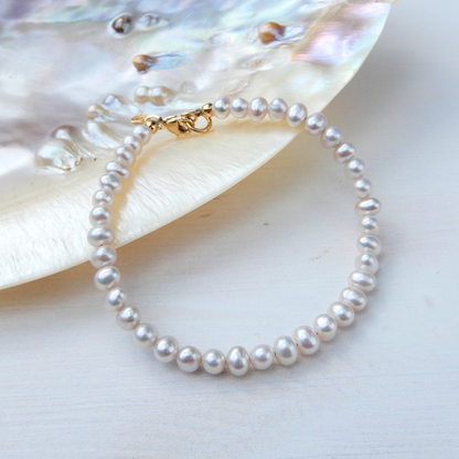 Pearl bracelet 4-4,5 gold filled