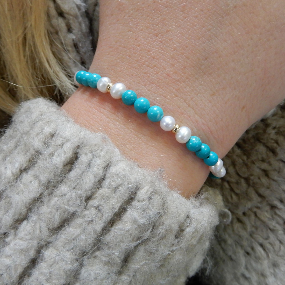 Pearl/Turquoise bracelet 4mm