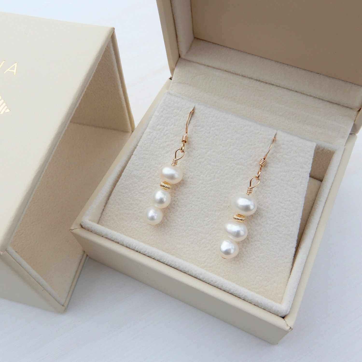 Pearl earrings 6-7mm