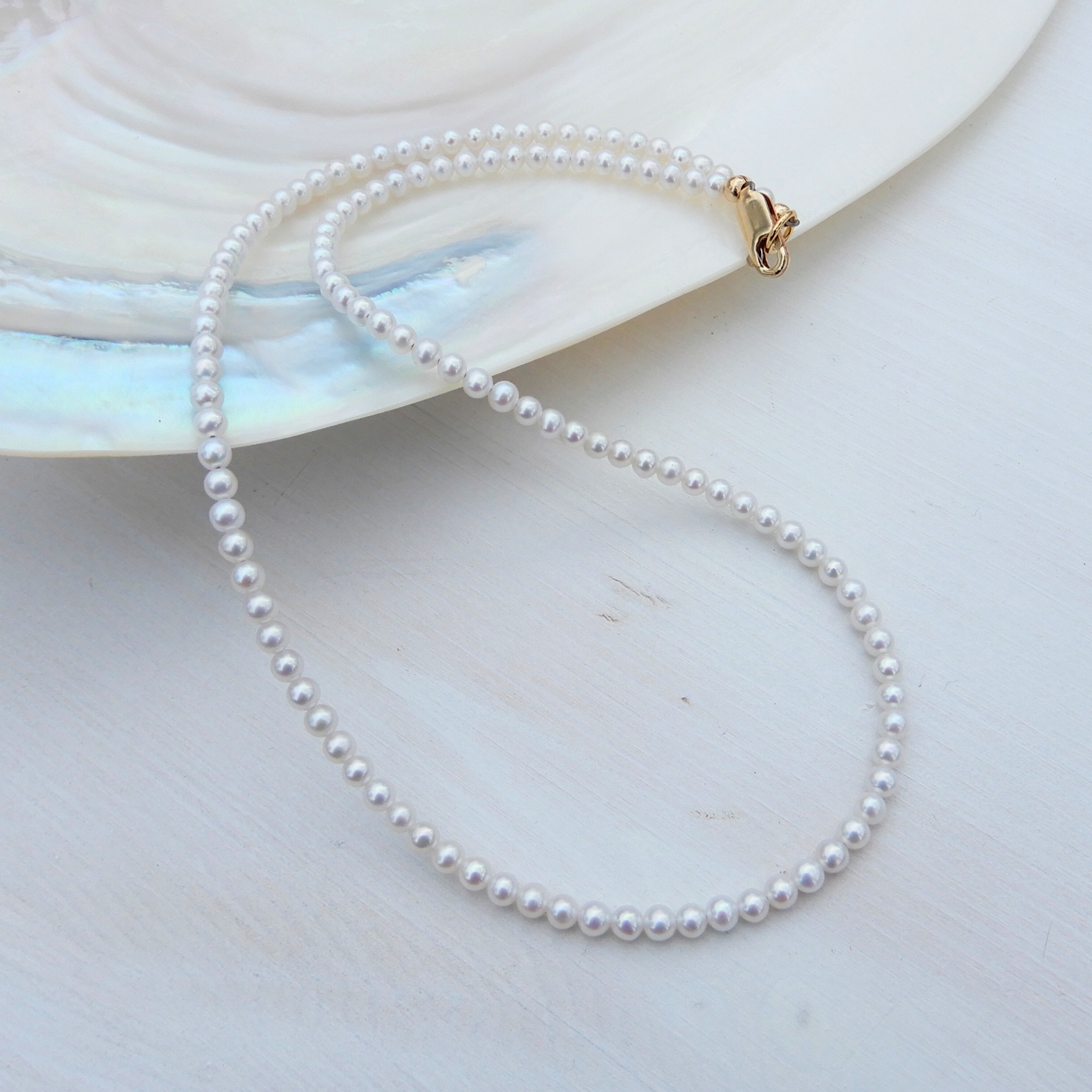 Pearl necklace 3-3,5mm round gold filled