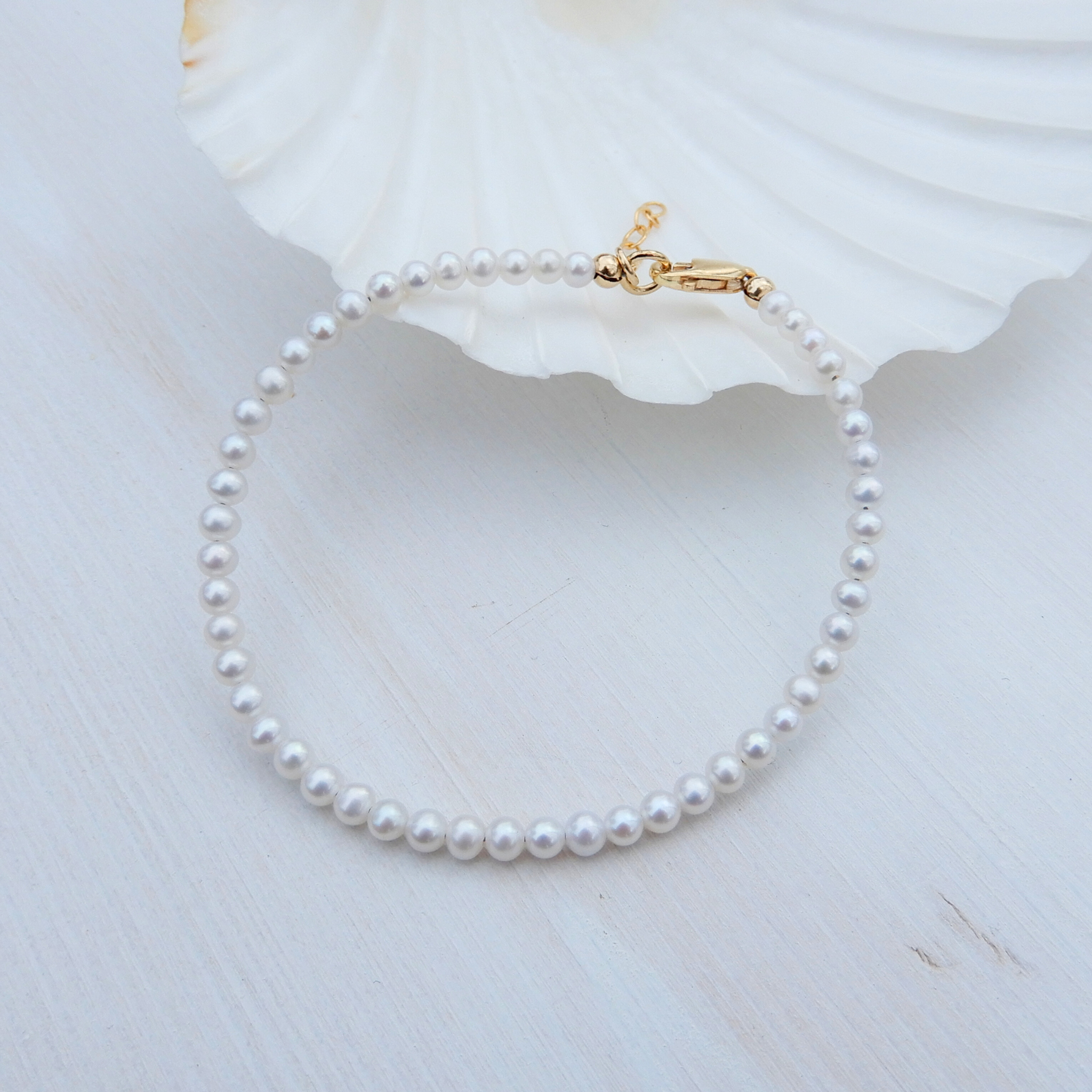 Pearl bracelet 3-3,5mm button gold filled