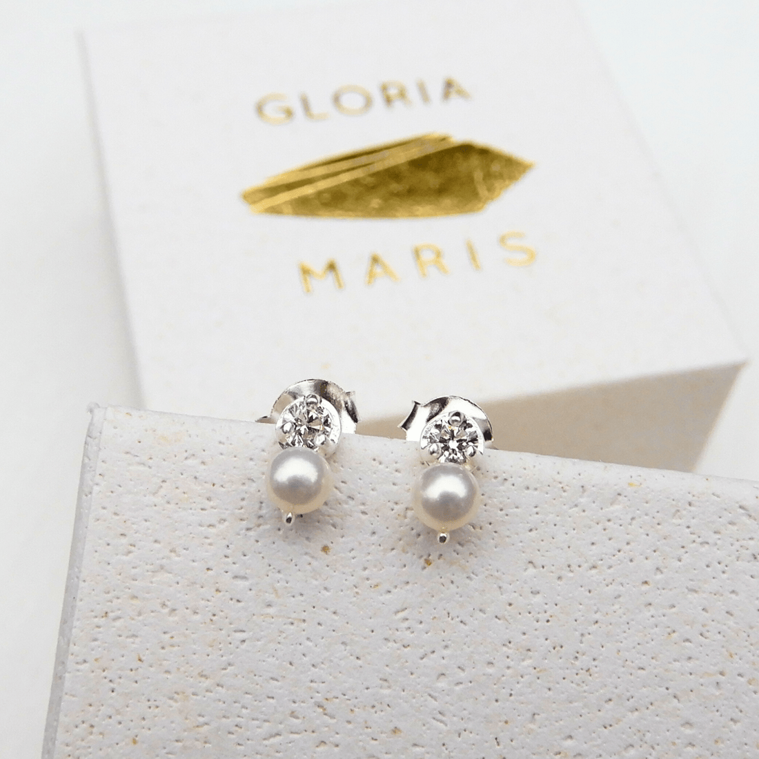 Parel oorstekers zirkonia 3mm. - Gloria Maris Giethoorn