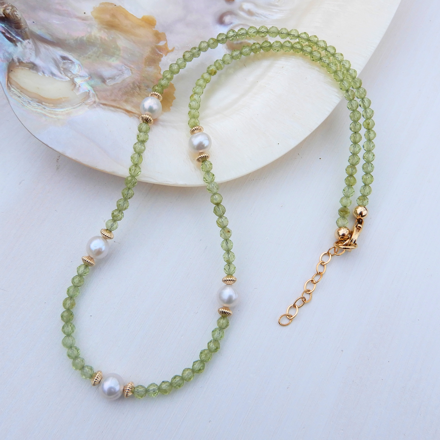 Peridot/Pearl necklace 2.5mm