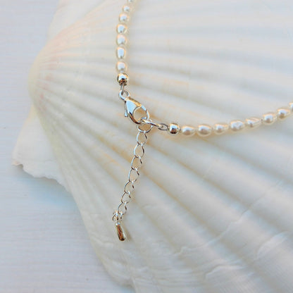 Zoetwater parel armband in rijstvorm, afgewerkt met sterling zilver 925.