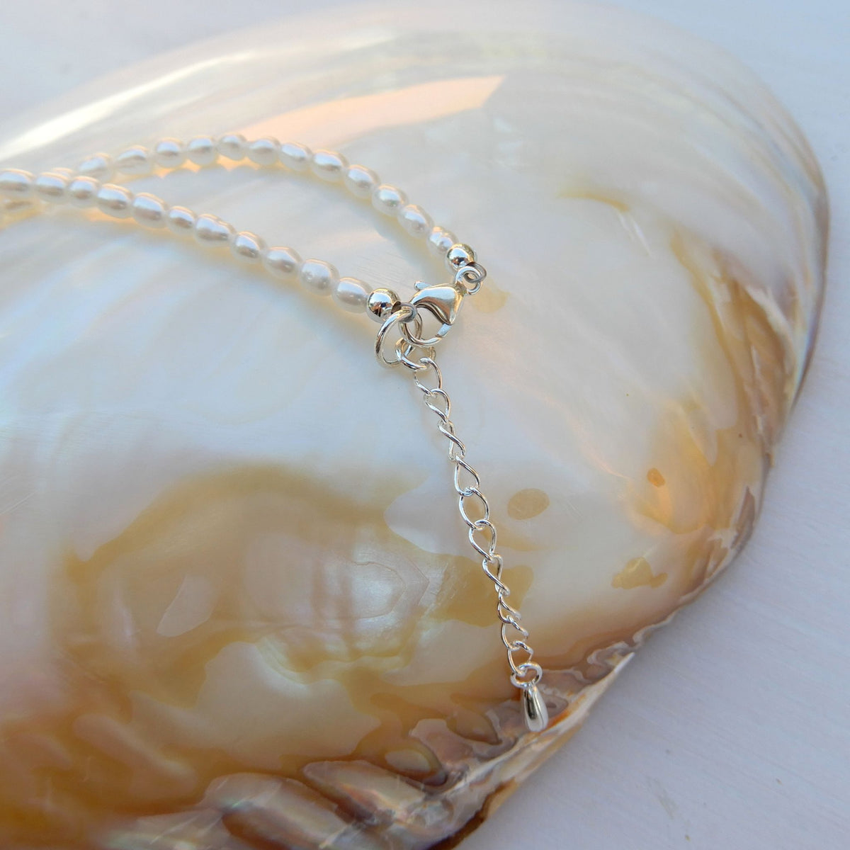 Zoetwater parel rijst collier, zilver 925 slot met verlengketting.