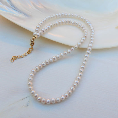 Zoetwater parel collier 4-4,5mm