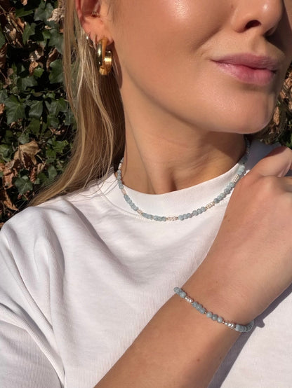 Sieraden set bestaande uit zoetwater parel en Aquamarijn.