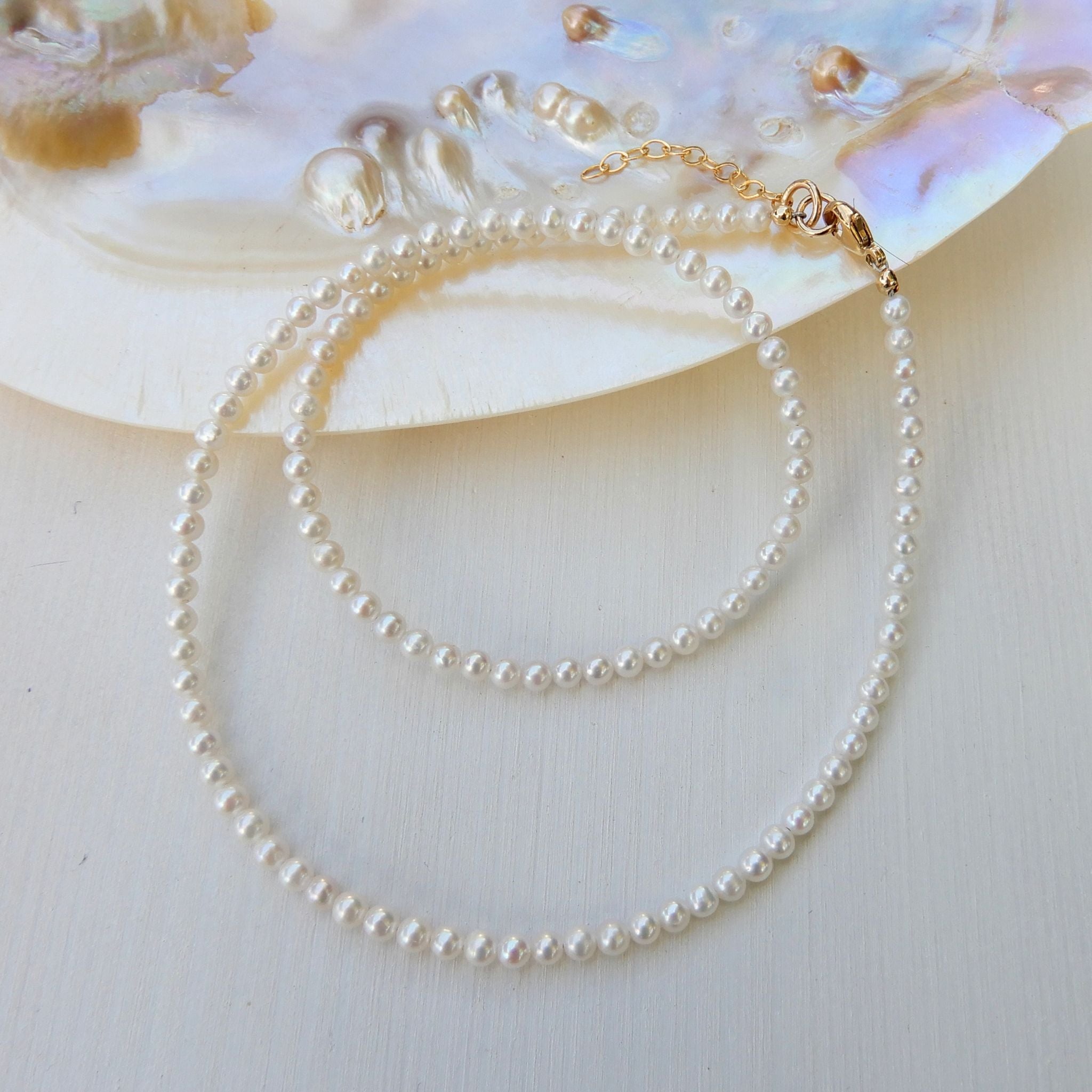 Prachtig zoetwater Parel collier van 3-3,5mm ronde Parels.