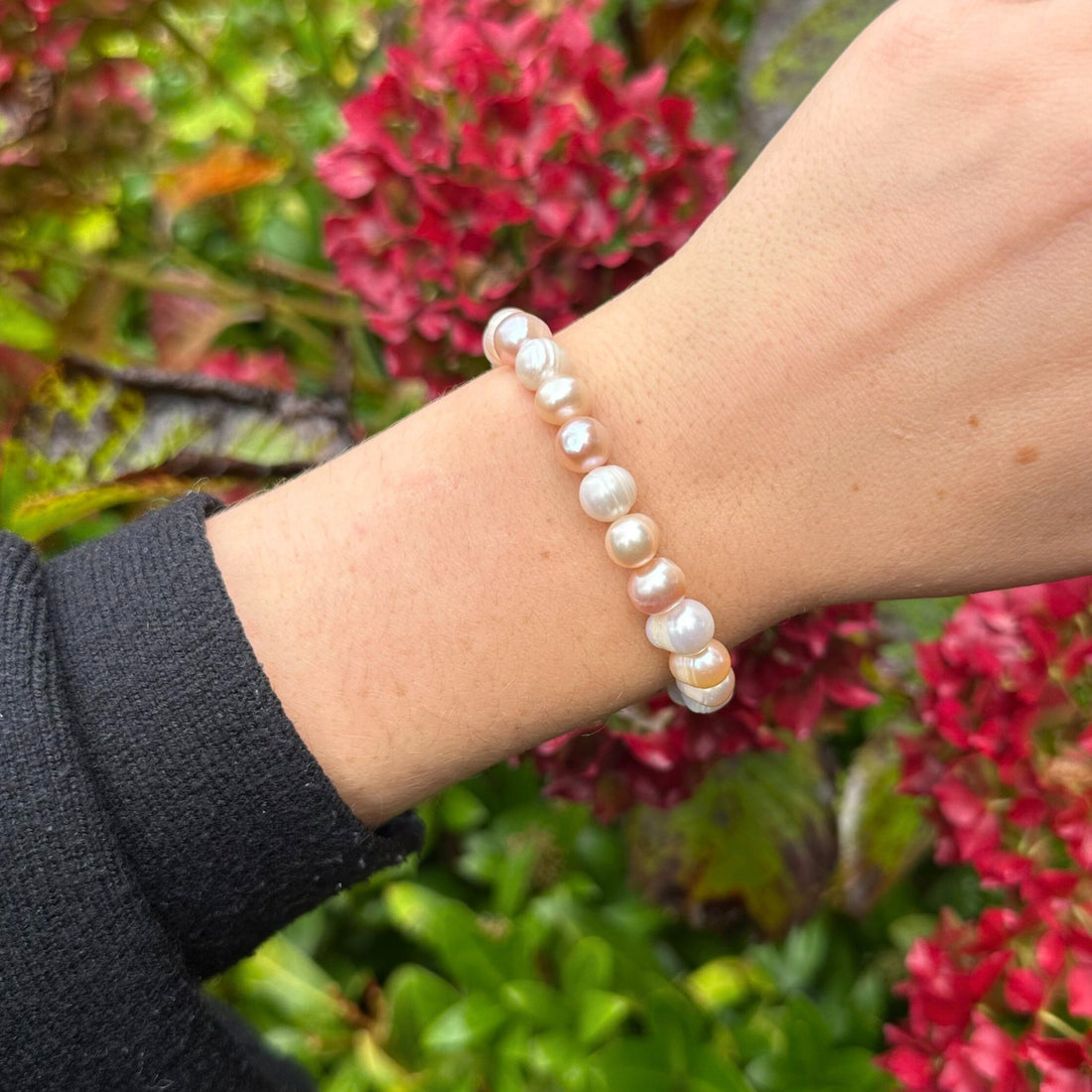 Prachtige zoetwater Parel armband van 9mm met mix kleuren.